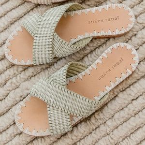 JENNI KAYNE Raffia Crossover Slide Sandals EUC/sz 37
